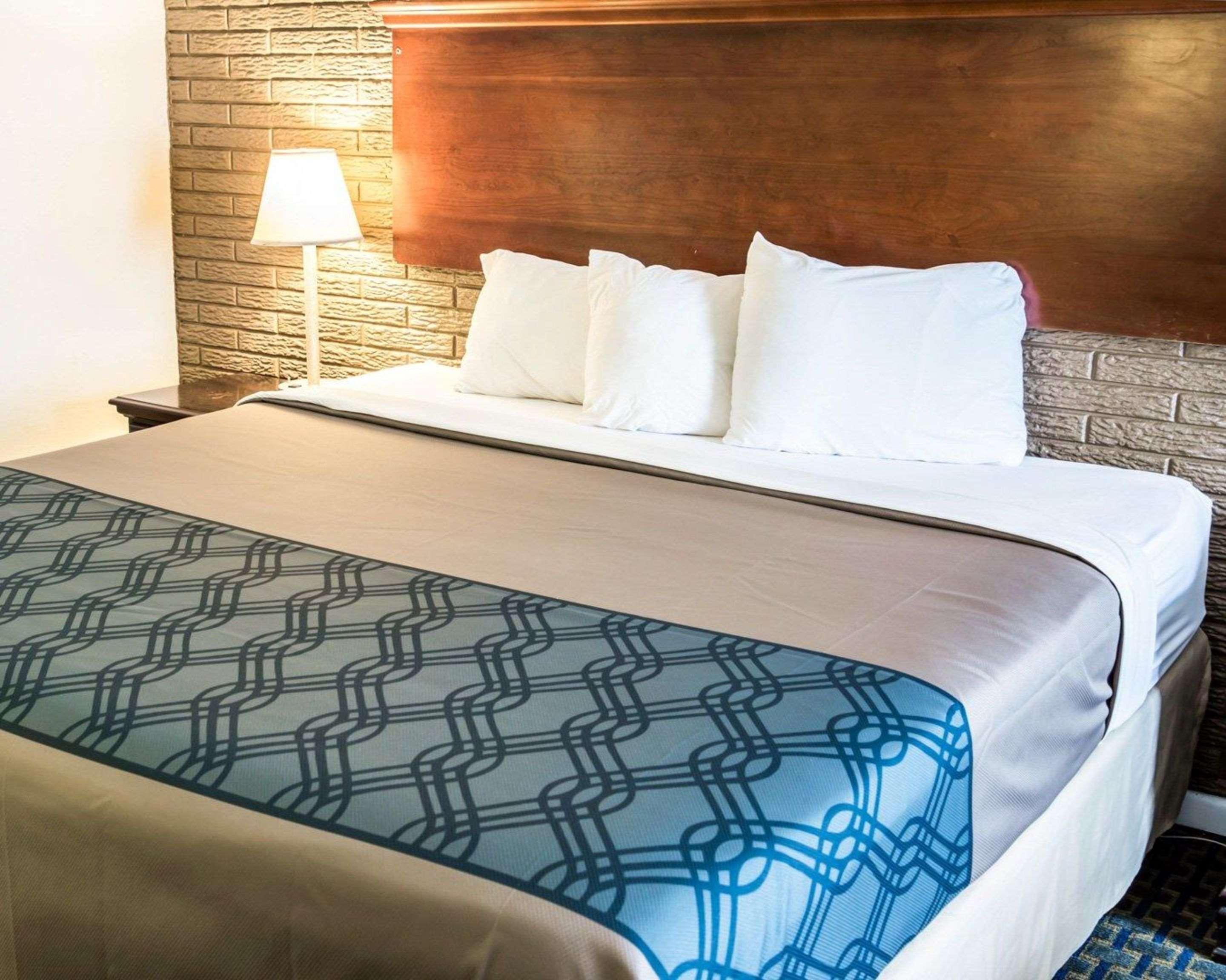 Rodeway Inn & Suites Wilmington North Εξωτερικό φωτογραφία