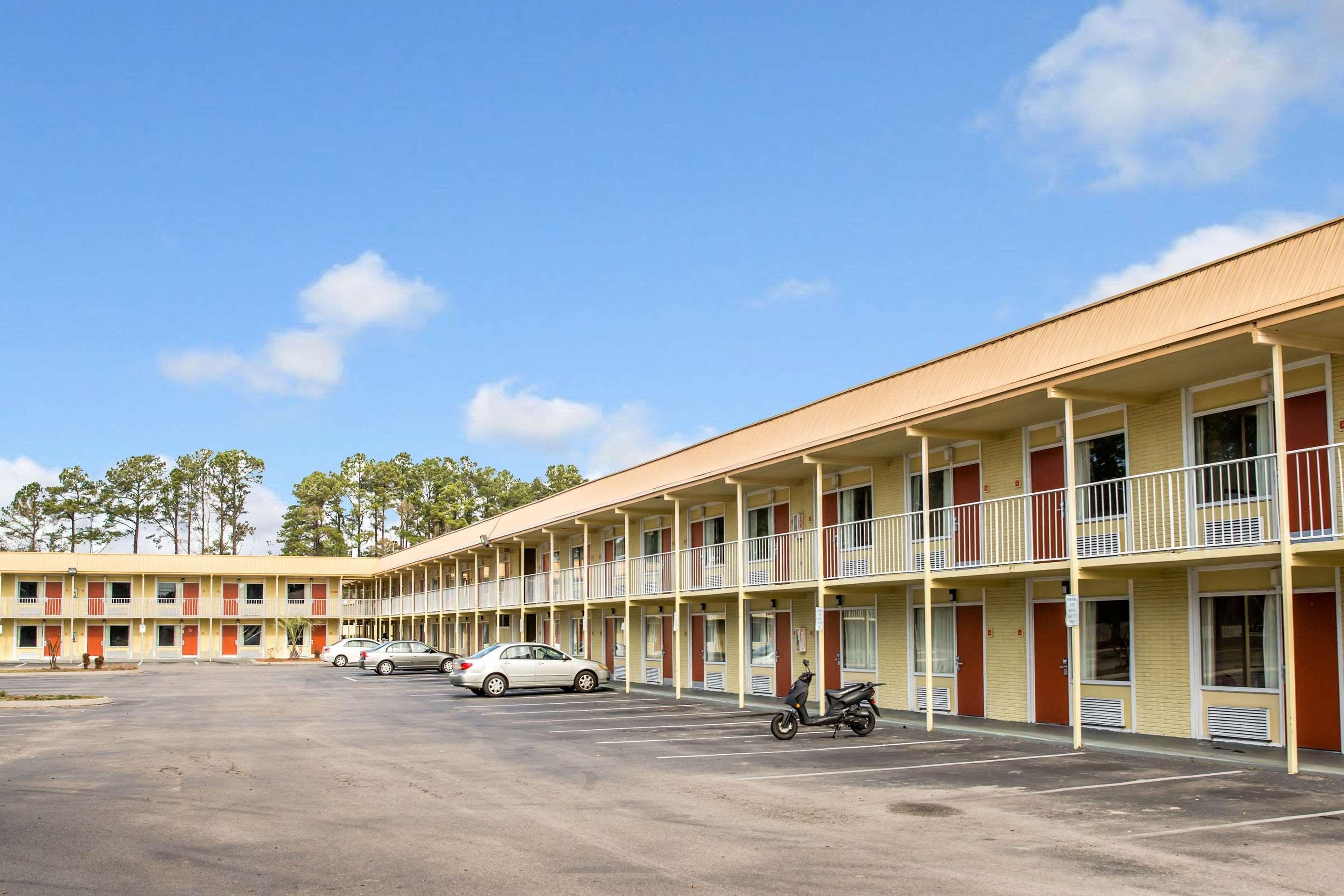 Rodeway Inn & Suites Wilmington North Εξωτερικό φωτογραφία