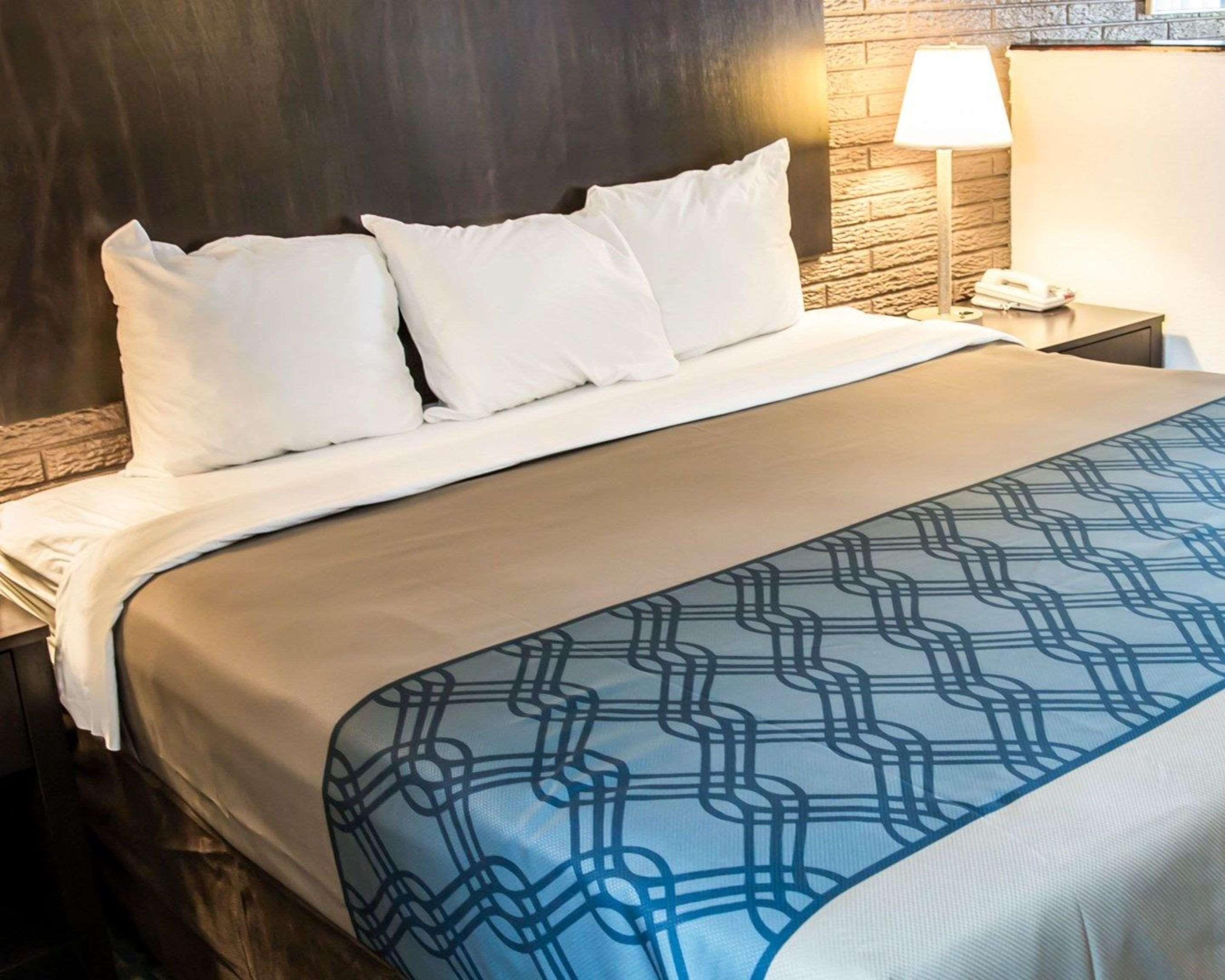 Rodeway Inn & Suites Wilmington North Εξωτερικό φωτογραφία