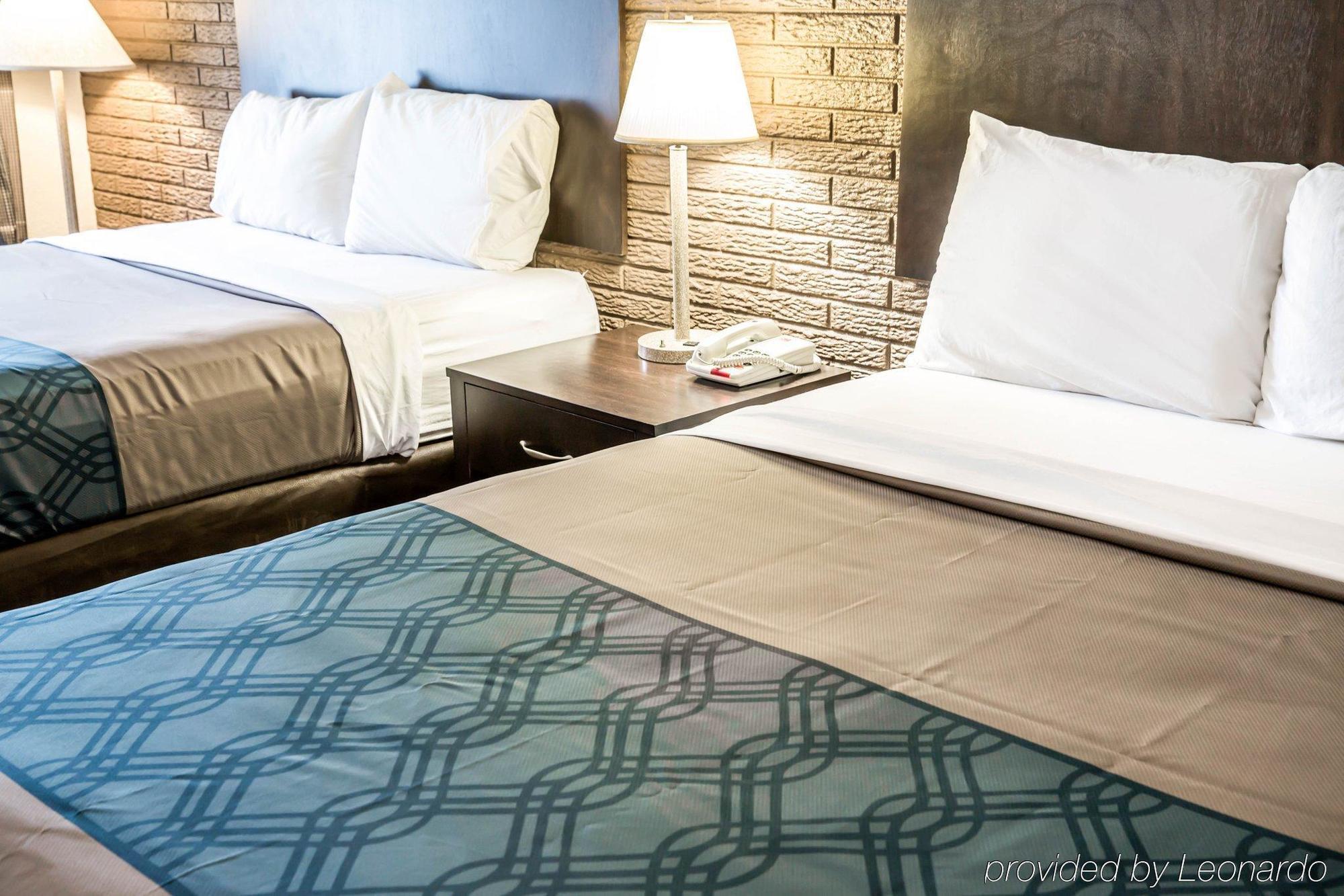 Rodeway Inn & Suites Wilmington North Εξωτερικό φωτογραφία