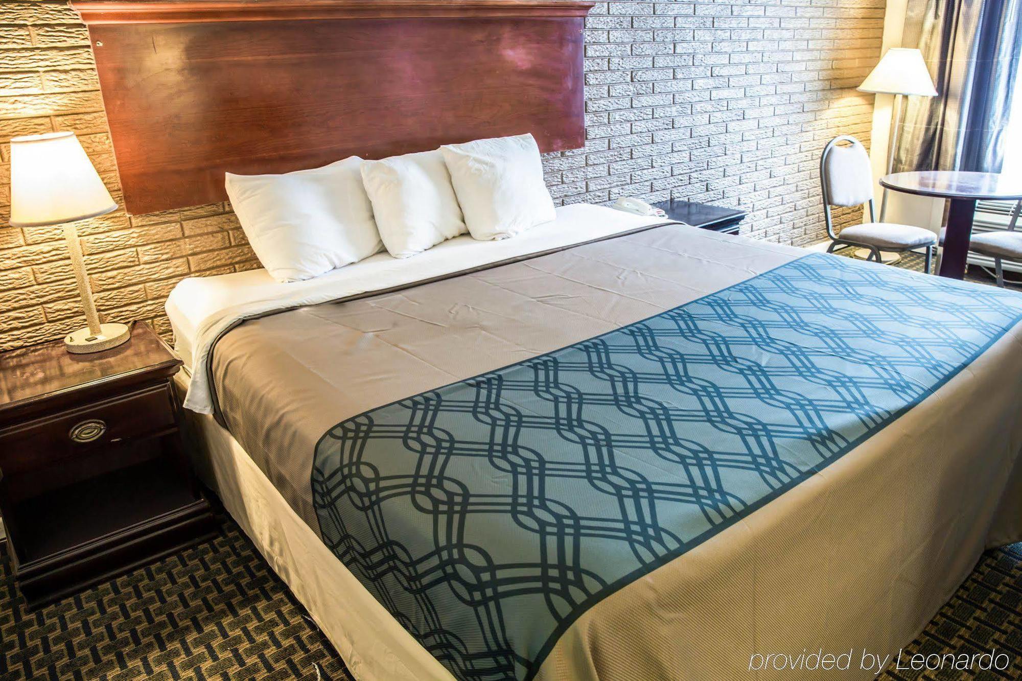 Rodeway Inn & Suites Wilmington North Εξωτερικό φωτογραφία
