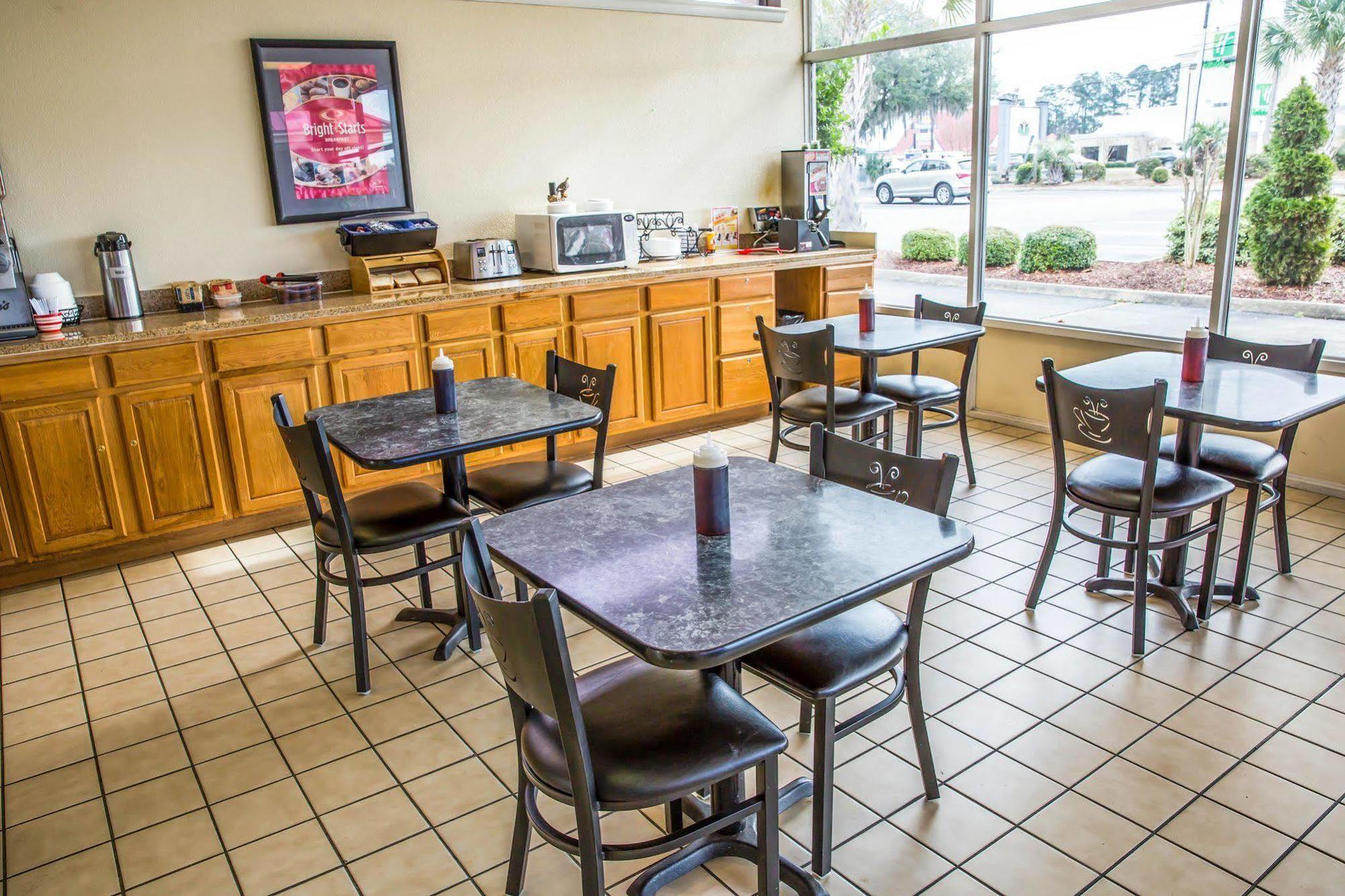 Rodeway Inn & Suites Wilmington North Εξωτερικό φωτογραφία